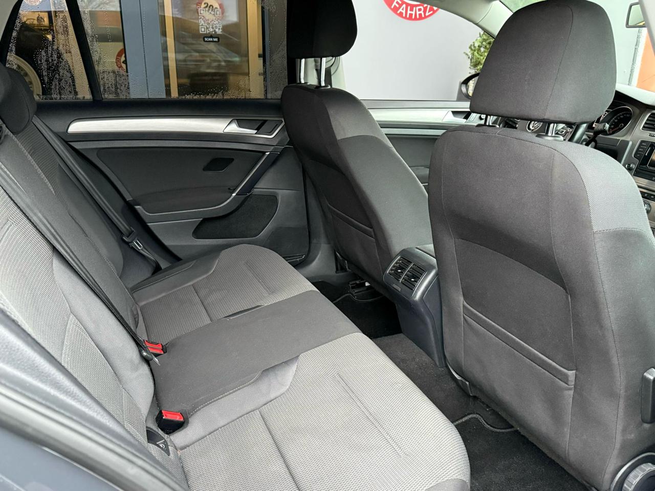 BMW 120i