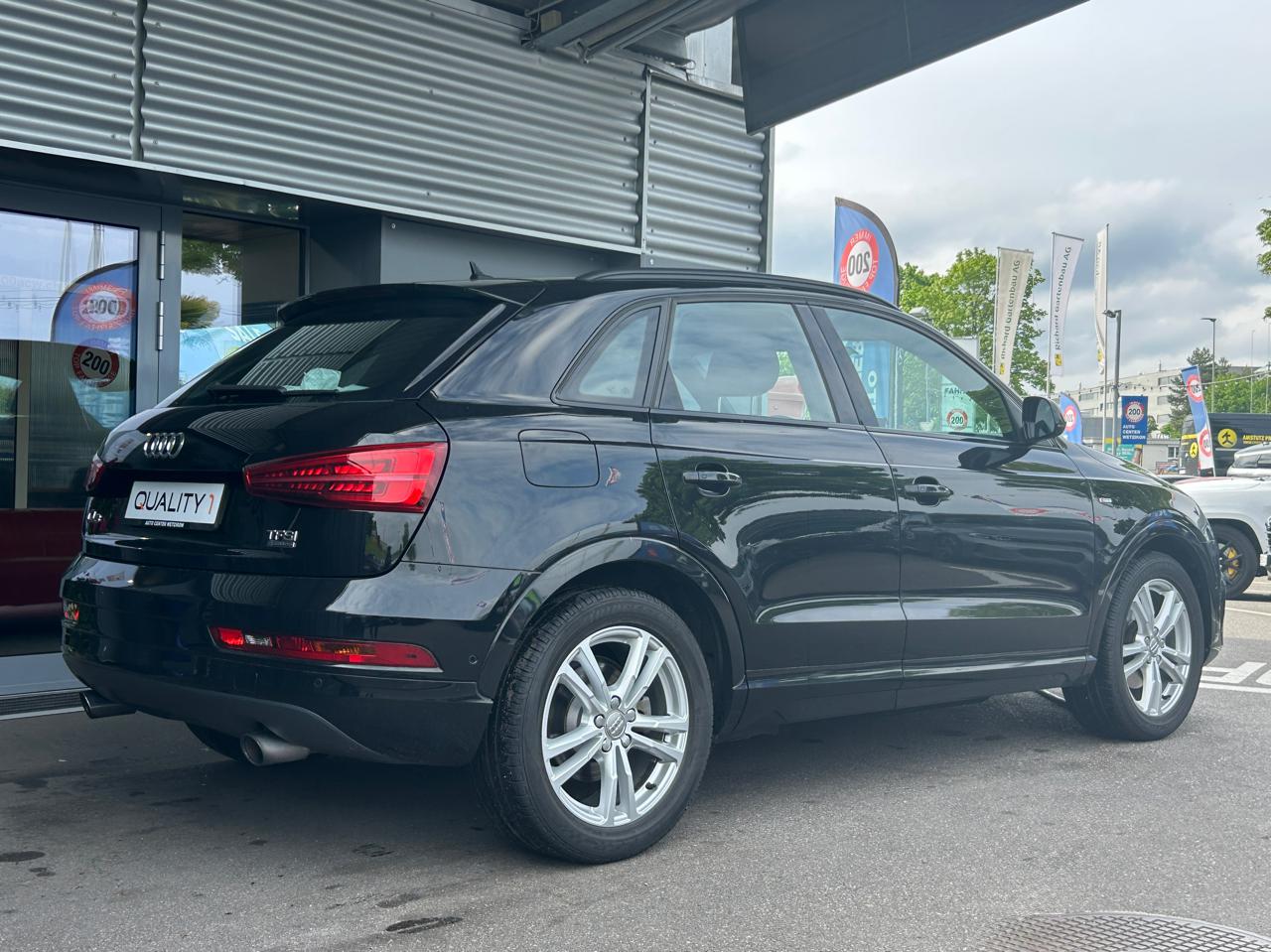 Audi Q3 2.0 TFSi S line quattro