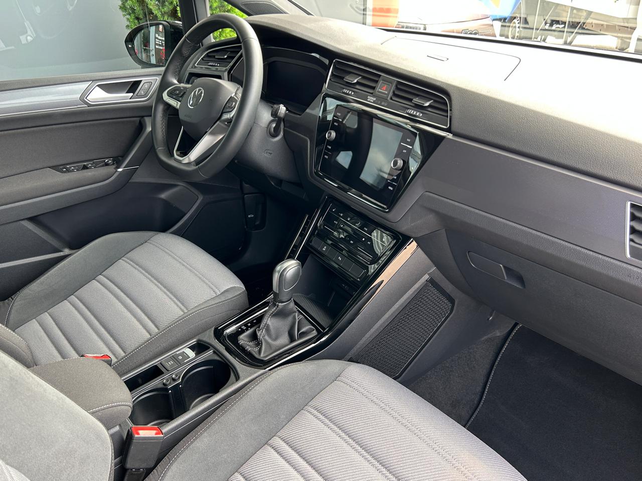 VW Touran 1.5 TSi EVO R-Line