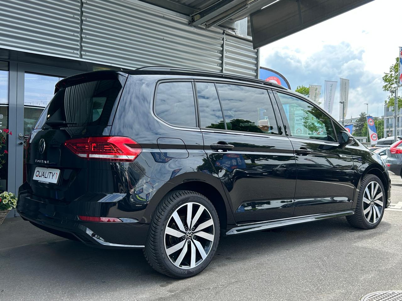 VW Touran 1.5 TSi EVO R-Line