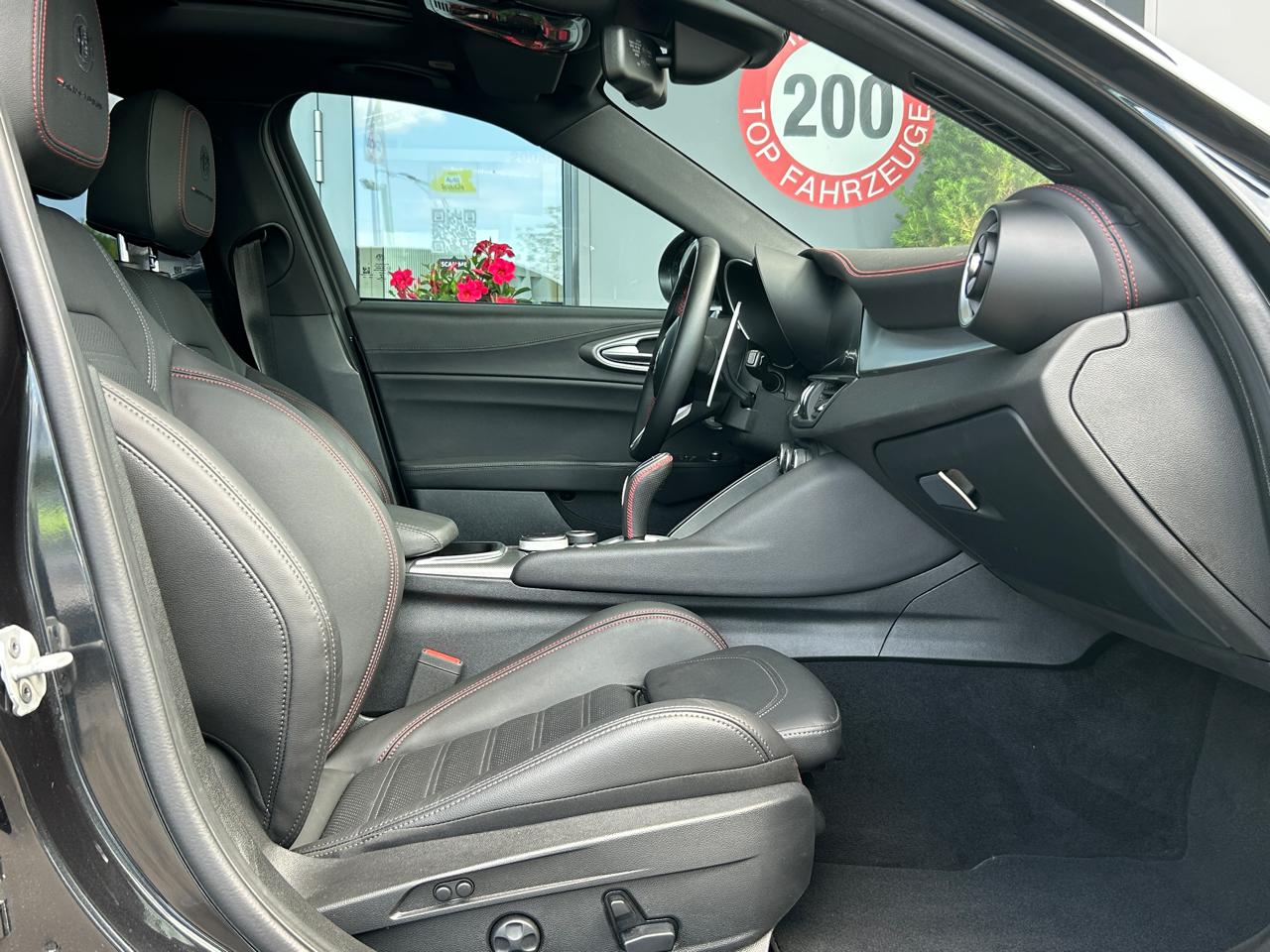 Alfa Romeo Giulia 2.0 Competizione Q4