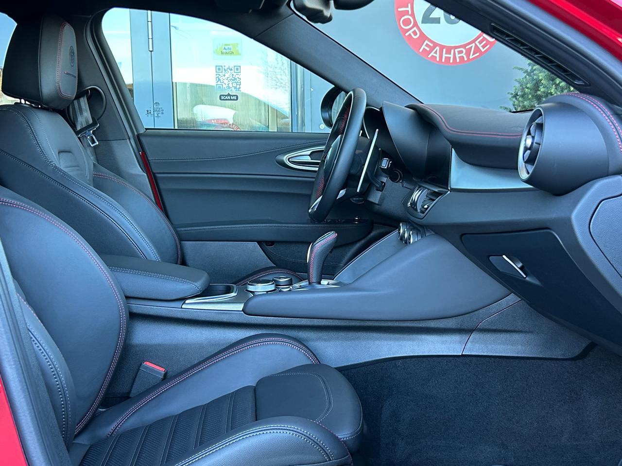 Alfa Romeo Giulia 2.0 Competizione Q4