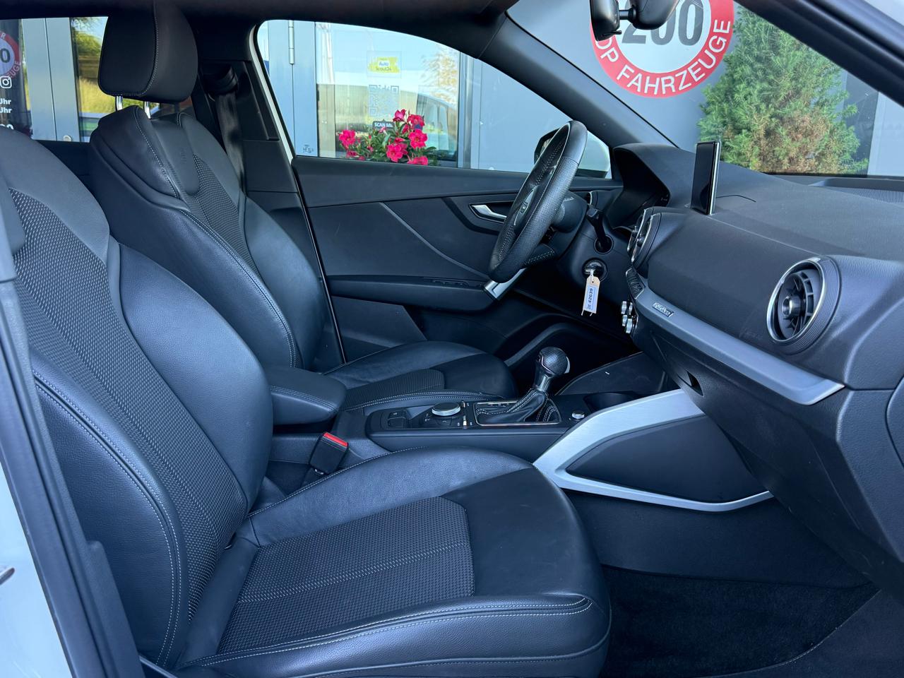 Audi Q2 35 TDi quattro S line