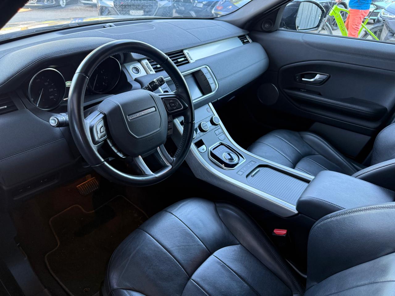 Land-Rover Range Rover Evoque 2.0 Si4 SE