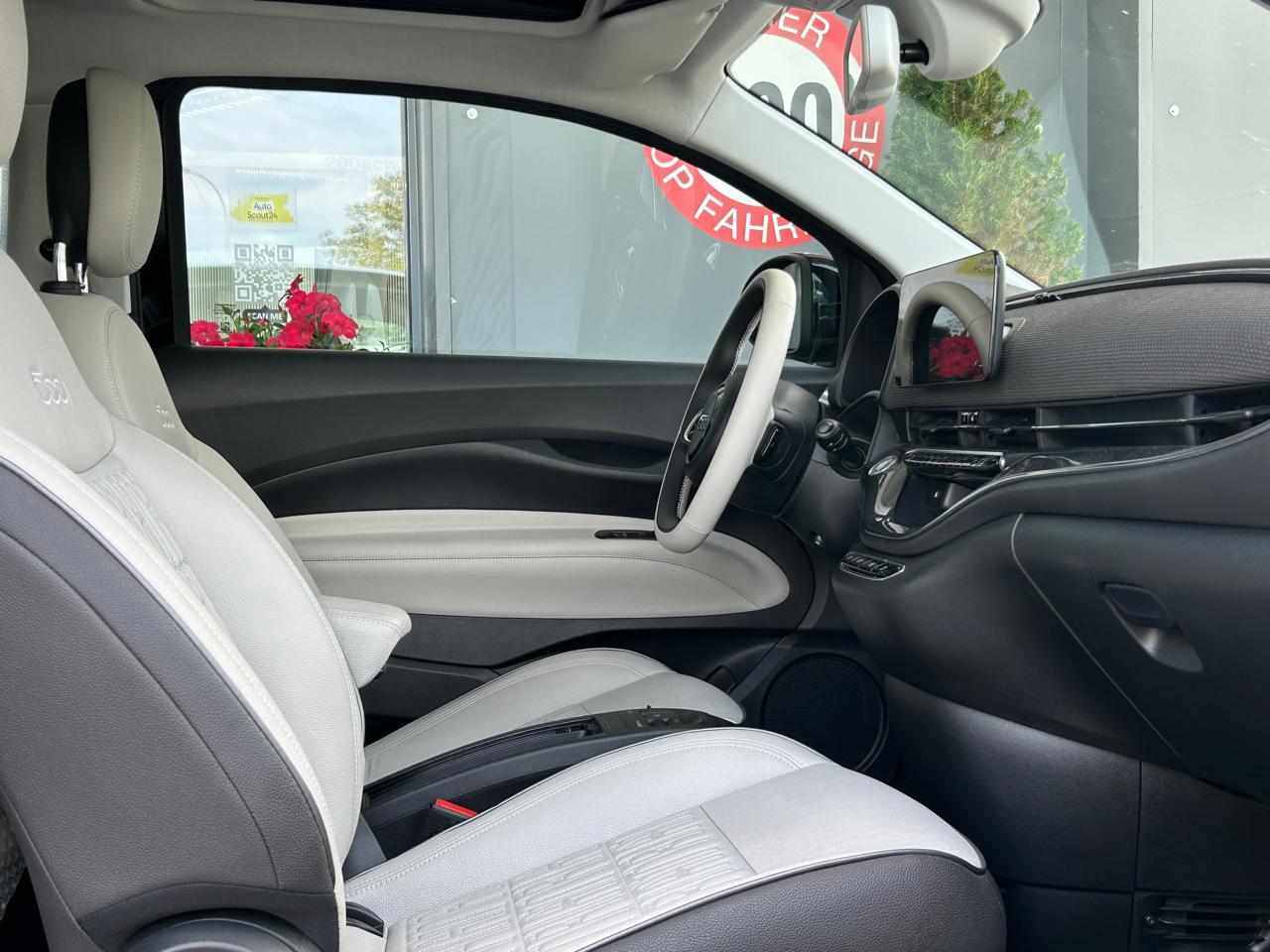 Fiat 500 electric 87 kW La Prima By Bocelli