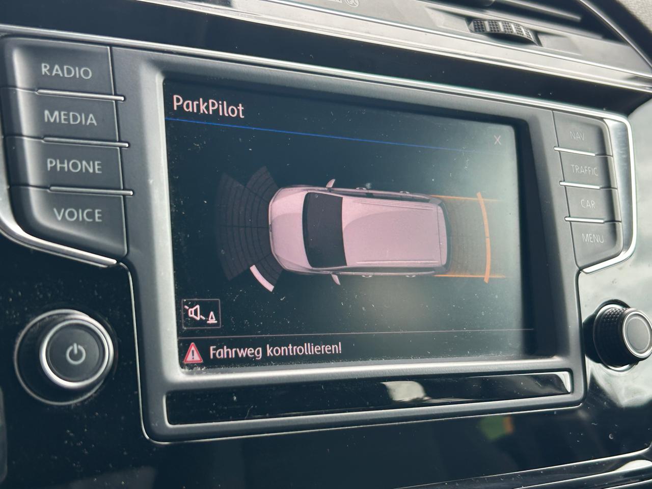 VW Touran 2.0 TDi BlueMotion Technology Highline