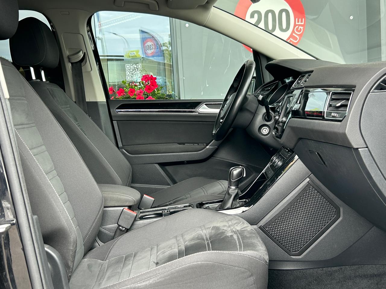 VW Touran 2.0 TDi BlueMotion Technology Highline