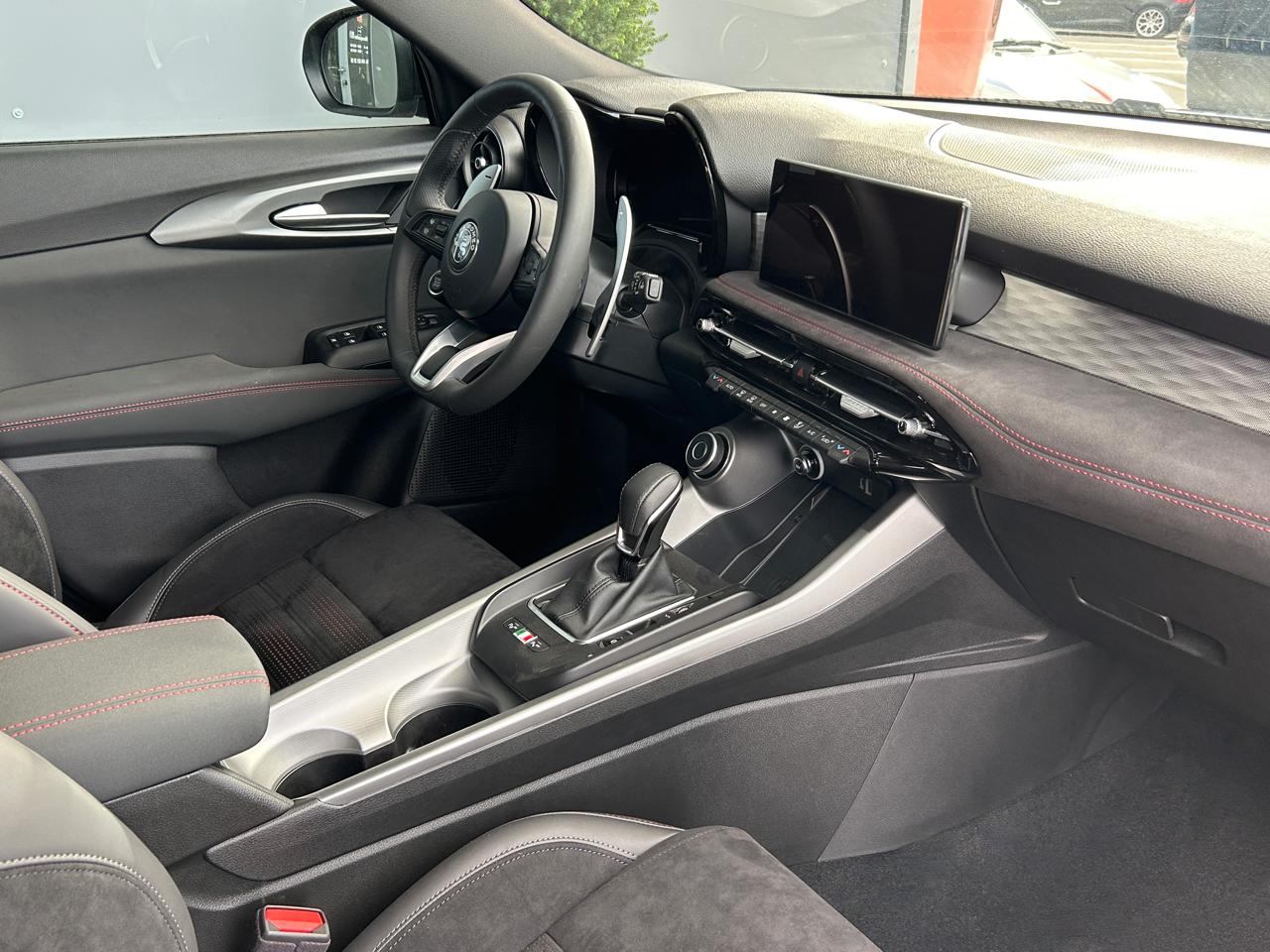 Alfa Romeo Tonale 1.5 Veloce Pack Premium Sky