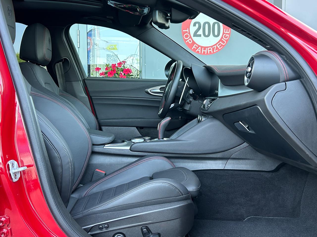 Alfa Romeo Giulia 2.0 Competizione Q4