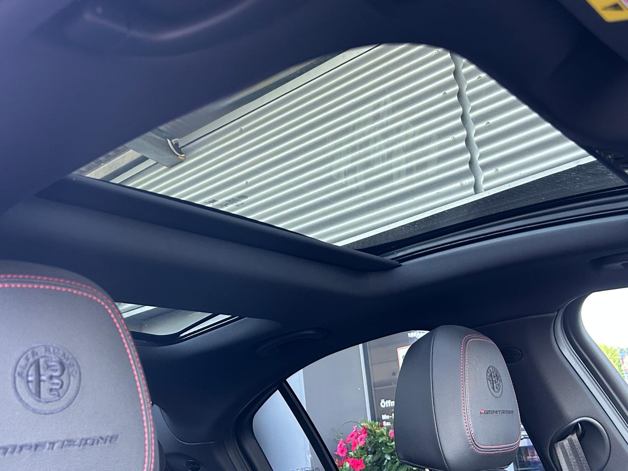 Alfa Romeo Giulia 2.0 Competizione Q4