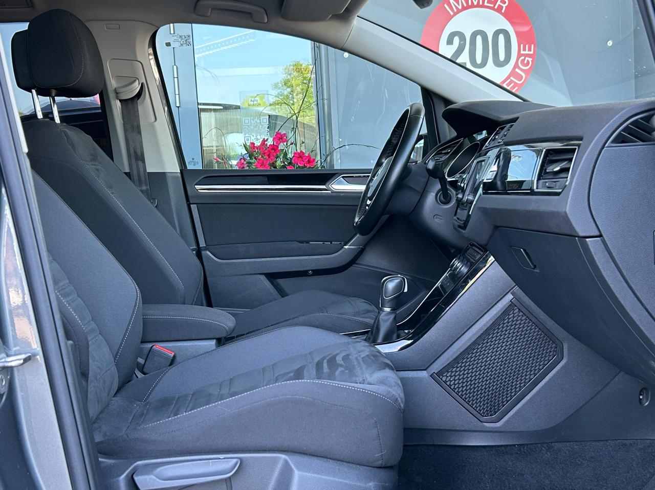 VW Touran 2.0 TDi BlueMotion Technology Highline
