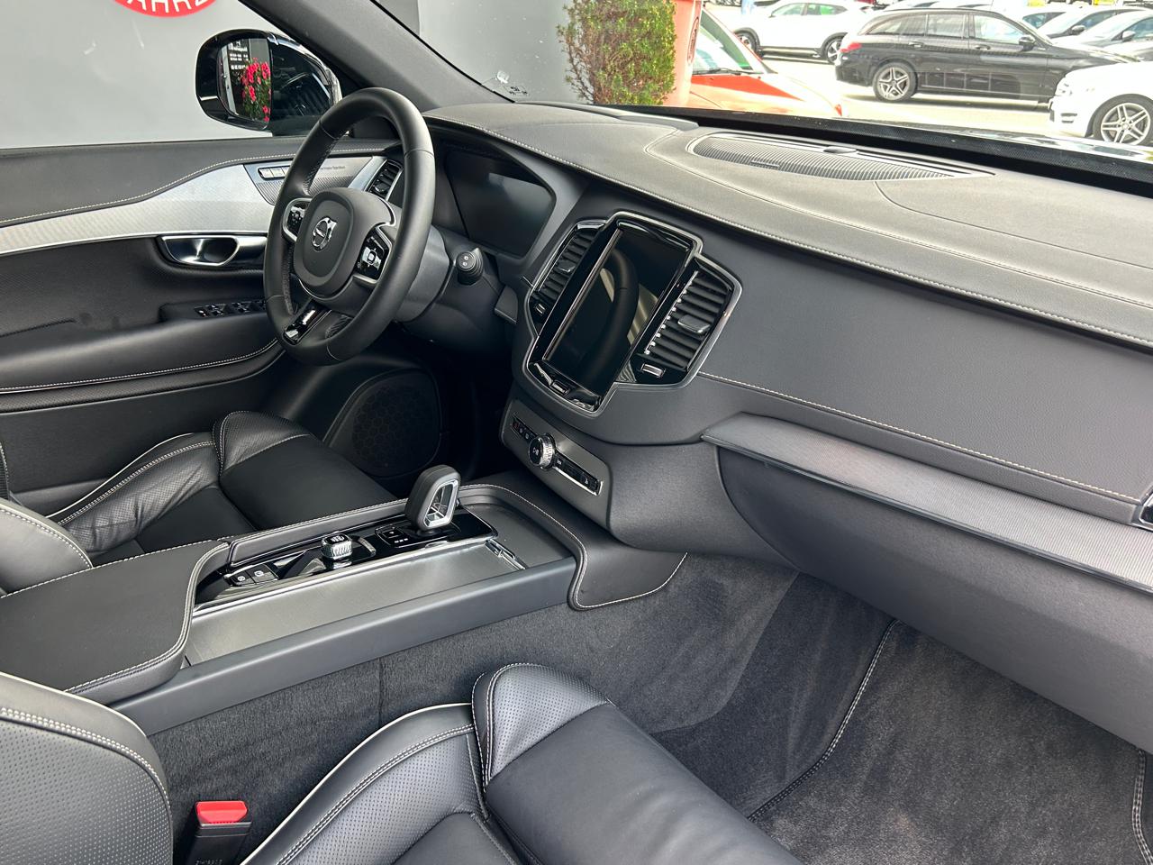 Volvo XC90 B5 Diesel Mild Hybrid AWD Plus Dark