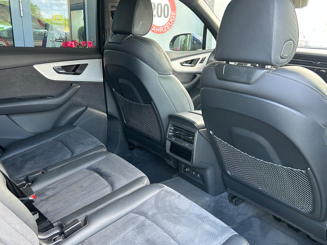 Audi Q7 50 TDi quattro S line