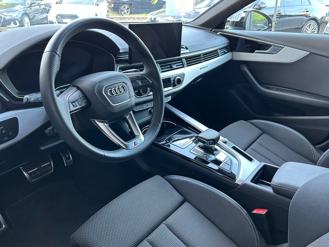 Audi A4 Avant 40 TDi S line Competition Plus quattro