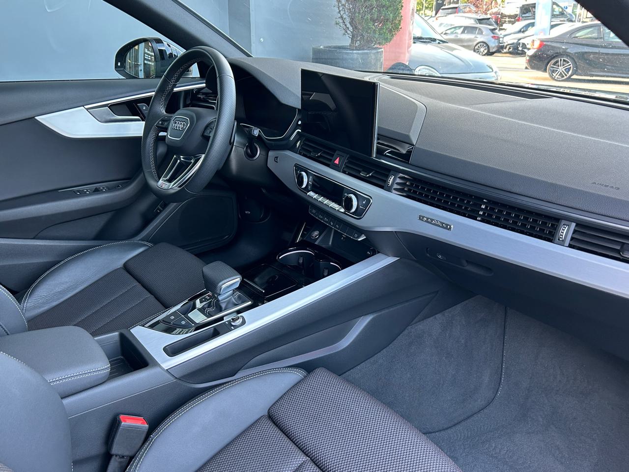 Audi A4 Avant 40 TDi S line Competition Plus quattro
