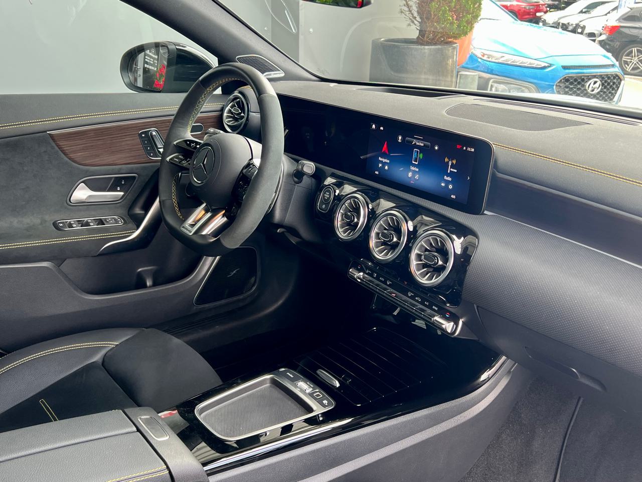 Mercedes CLA Shooting Brake 45 S AMG 4Matic+