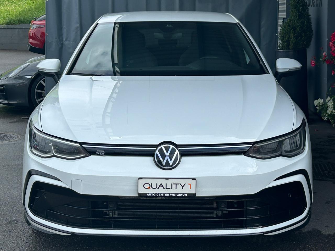 VW Golf VIII 1.5 TSi ACT R-Line