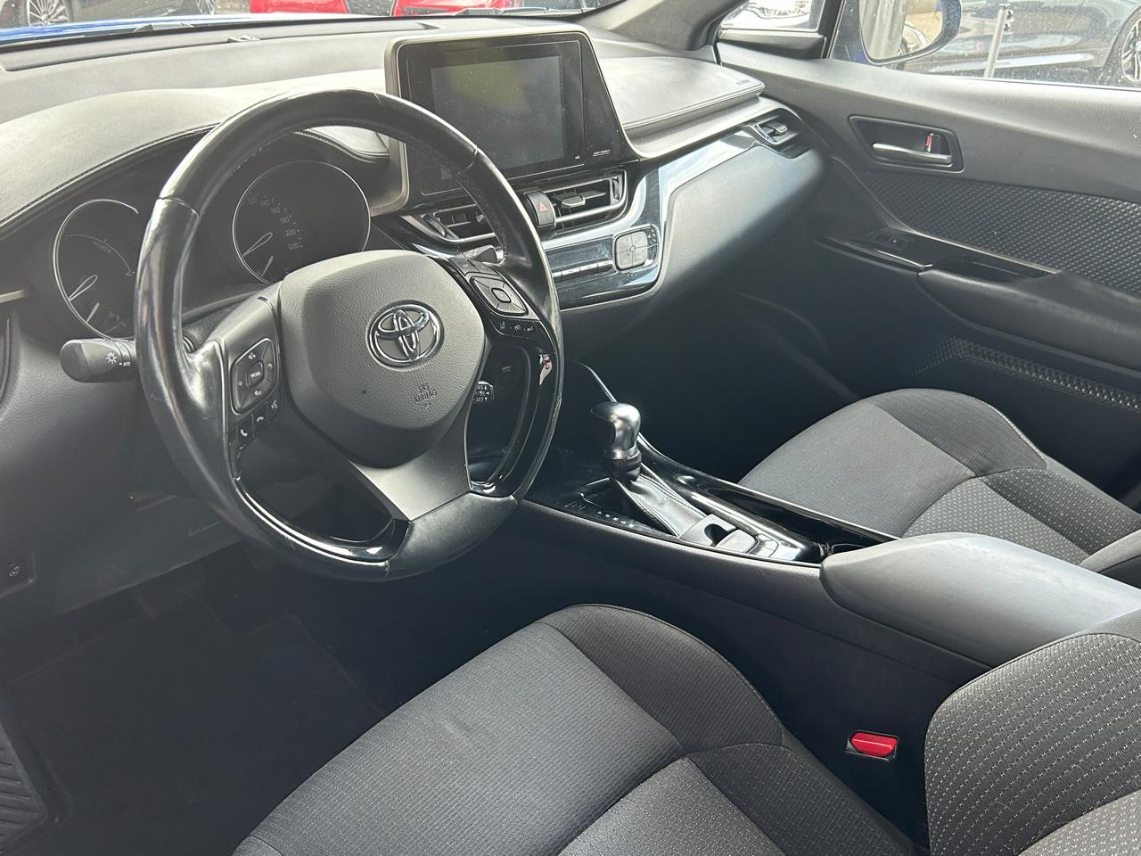 Toyota C-HR 1.8 HSD Trend