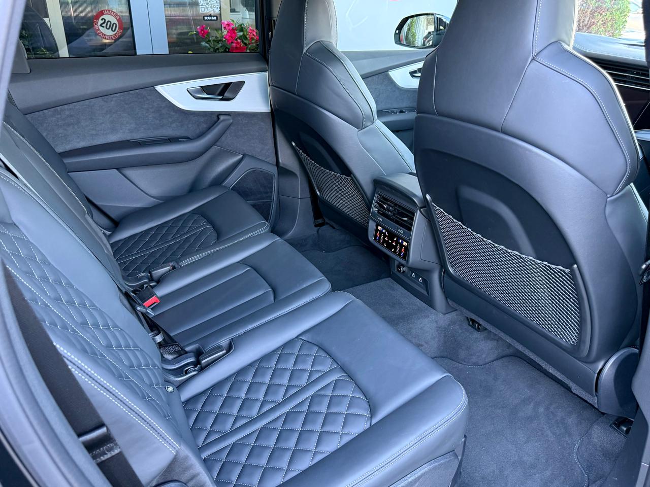 Audi Q7 50 TDI quattro S Line