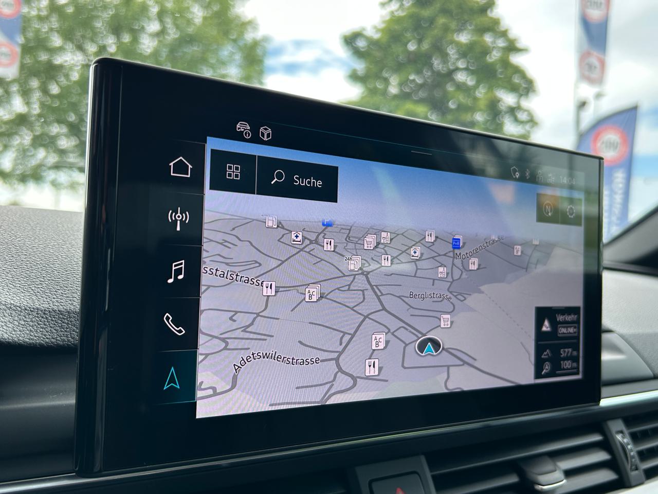 Audi A4 30 TDi S line