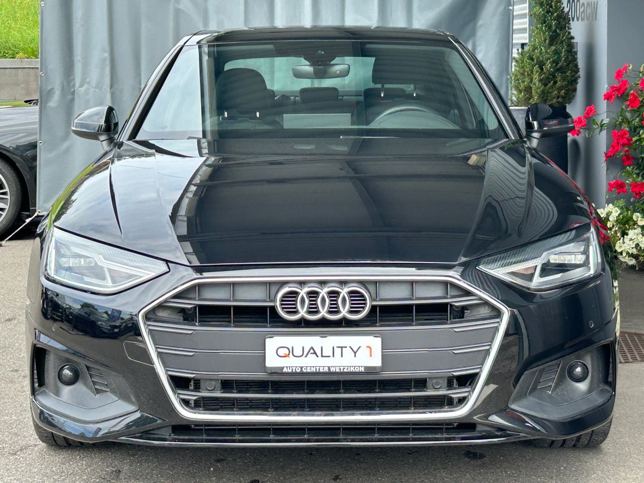 Audi A4 30 TDi S line