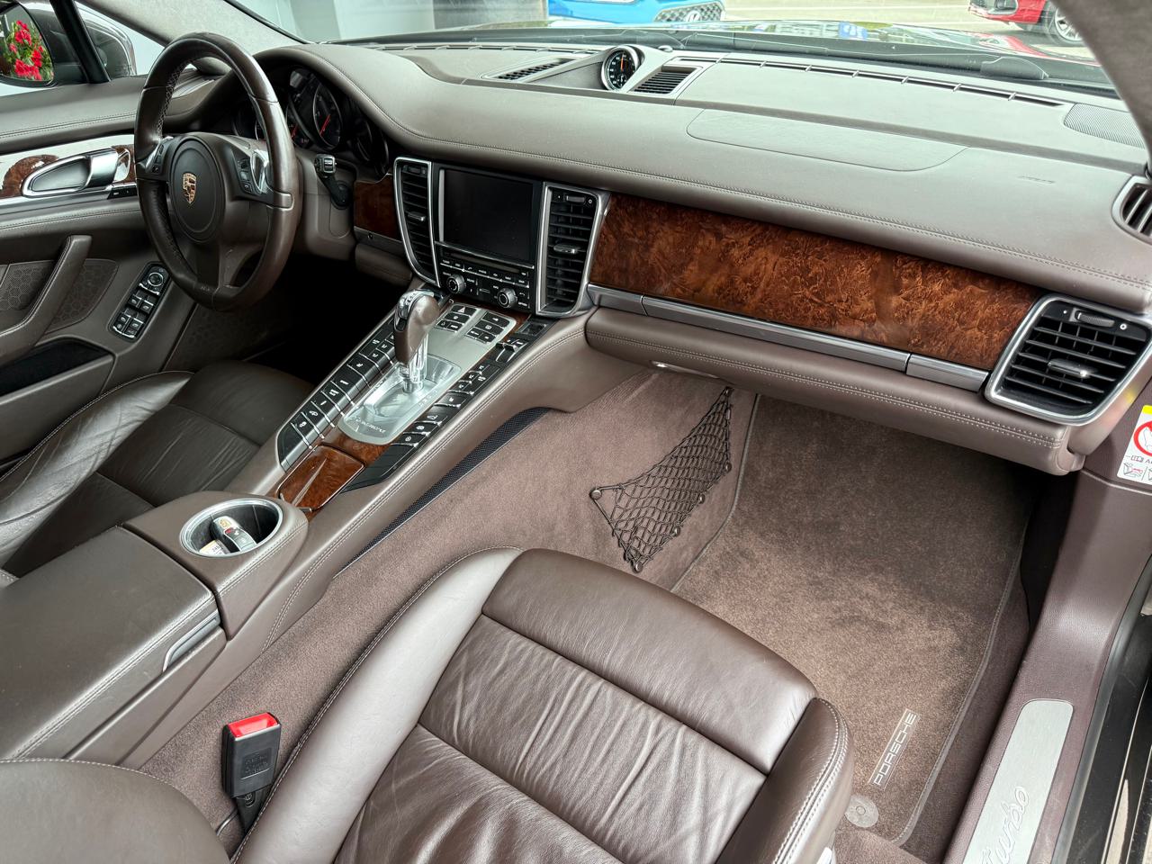 Porsche Panamera Turbo 4.8