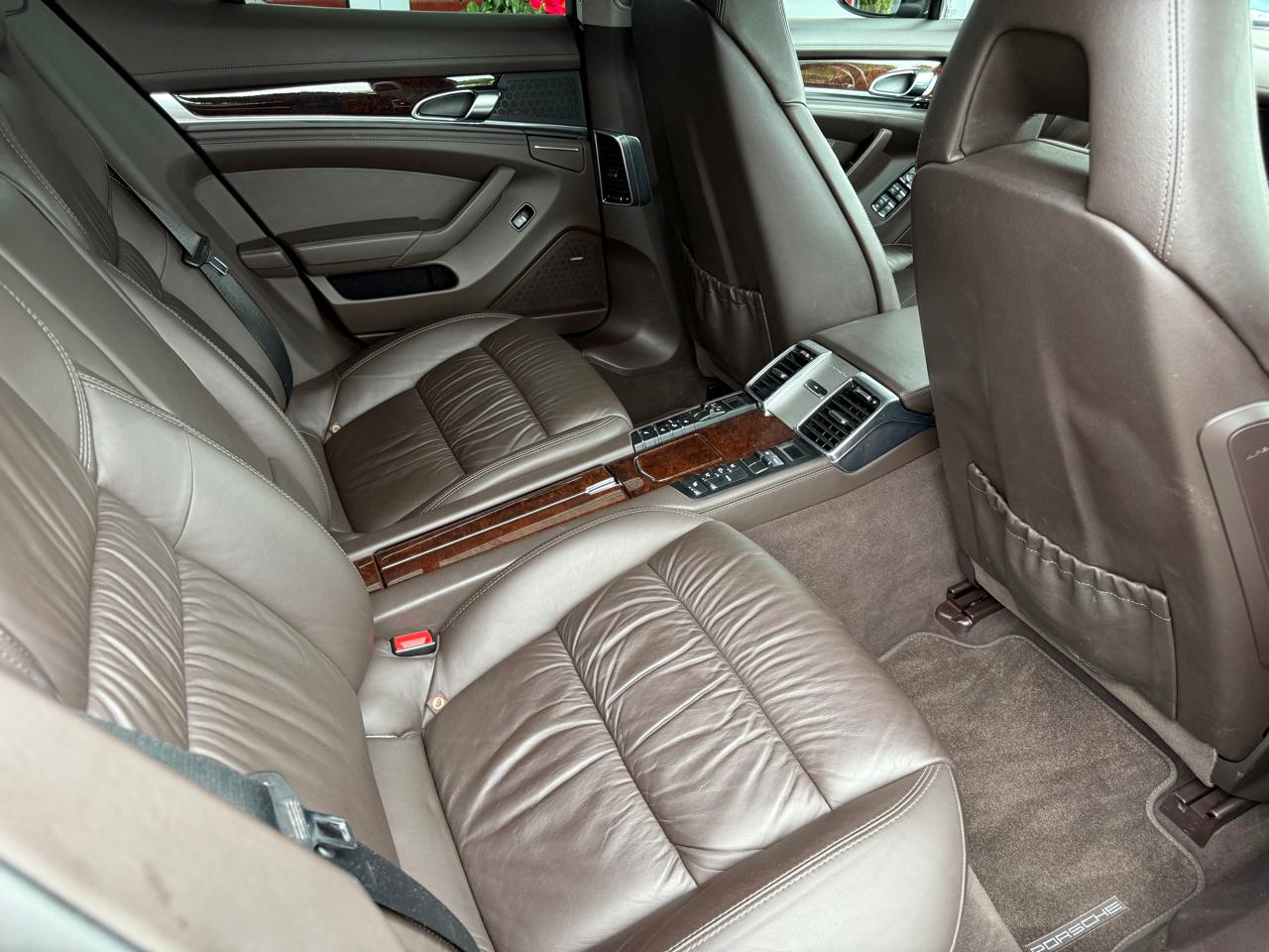 Porsche Panamera Turbo 4.8
