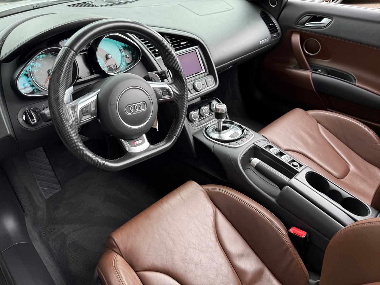 Audi R8 Spyder 4.2