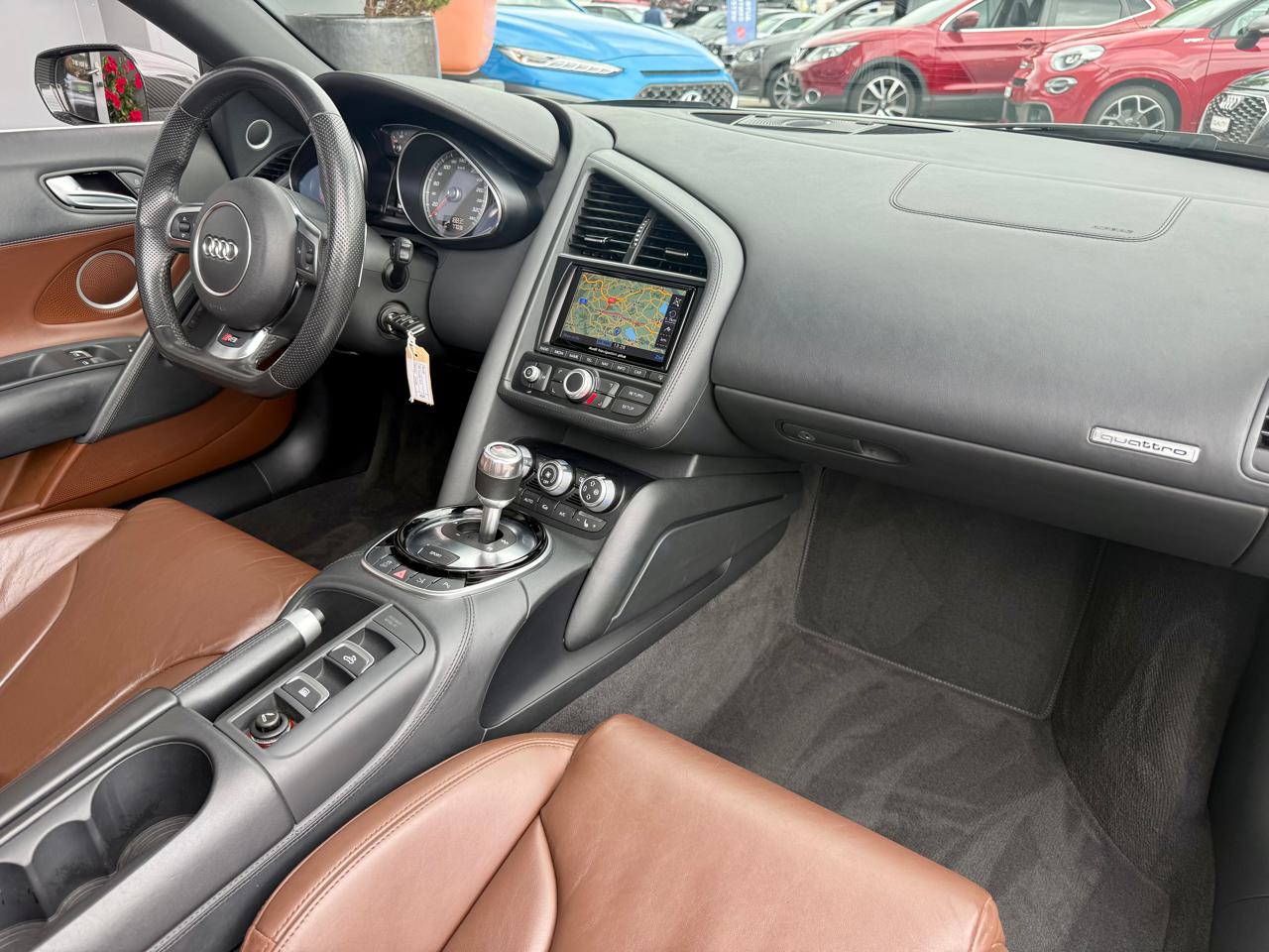 Audi R8 Spyder 4.2