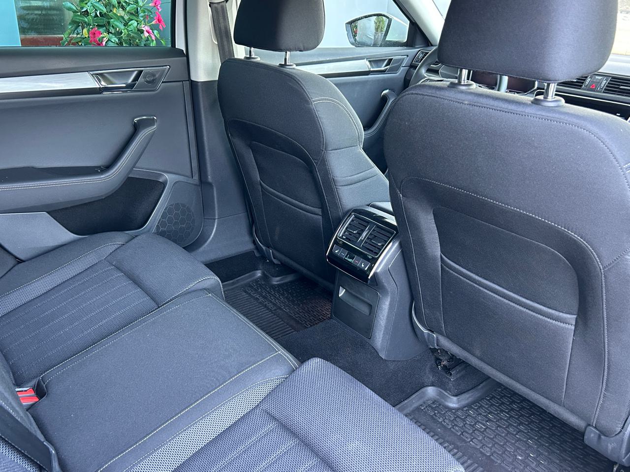Skoda Superb Combi 2.0 TDi Style