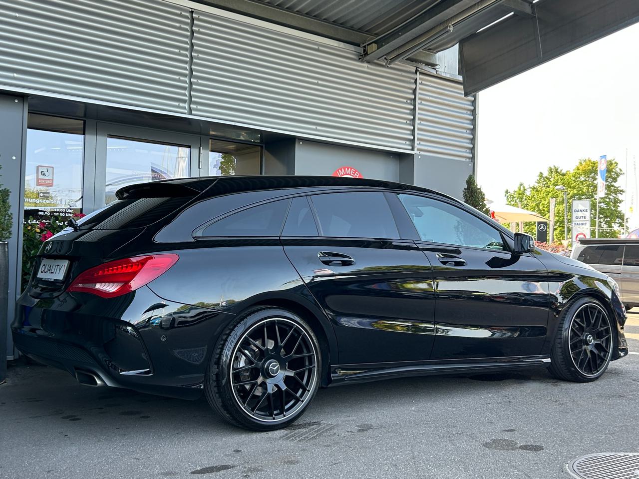 Mercedes CLA Shooting Brake 200 AMG Line