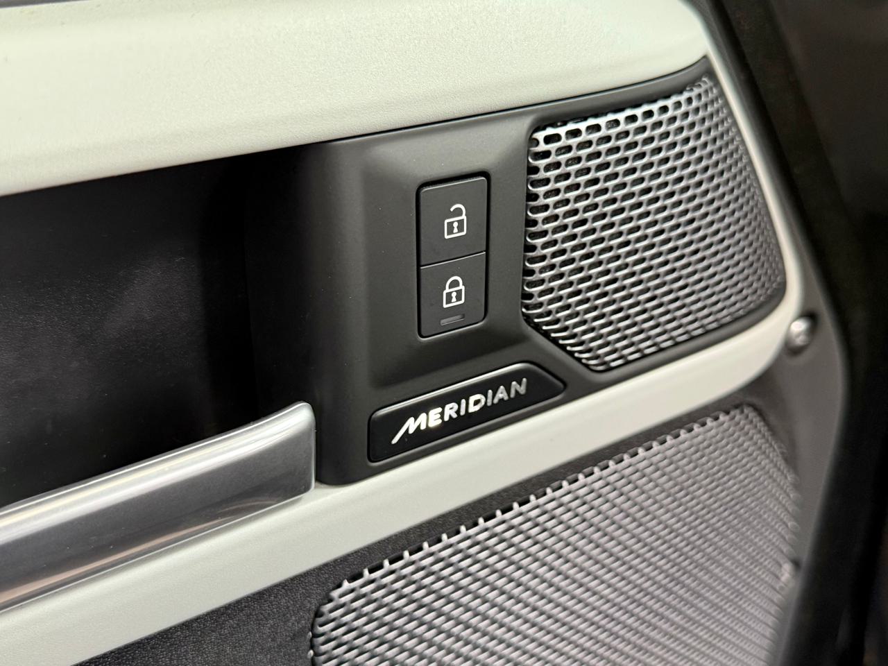 Land-Rover Defender 110 3.0 D I6 200 S AWD