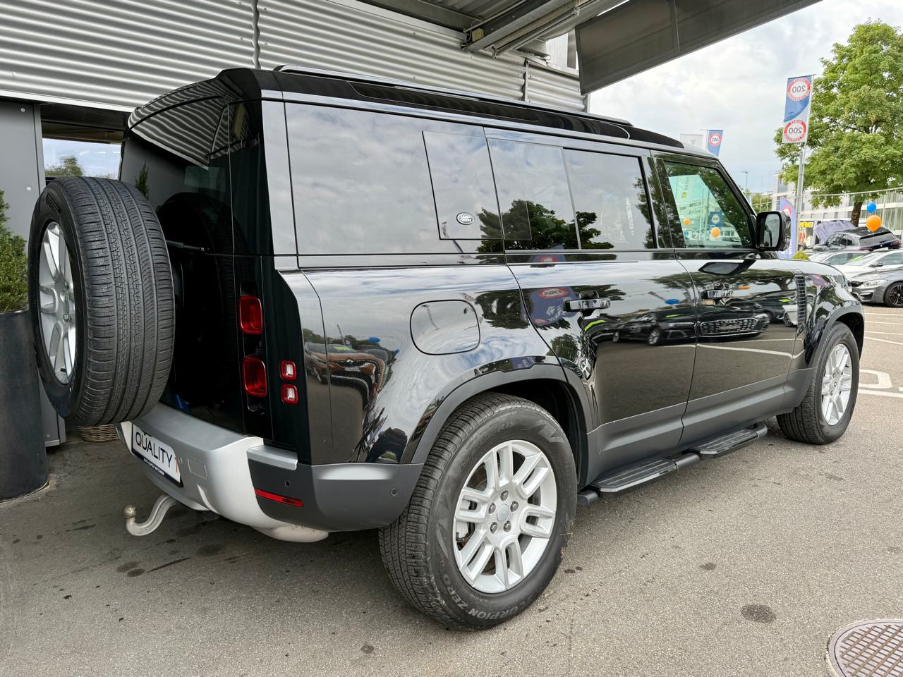 Land-Rover Defender 110 3.0 D I6 200 S AWD