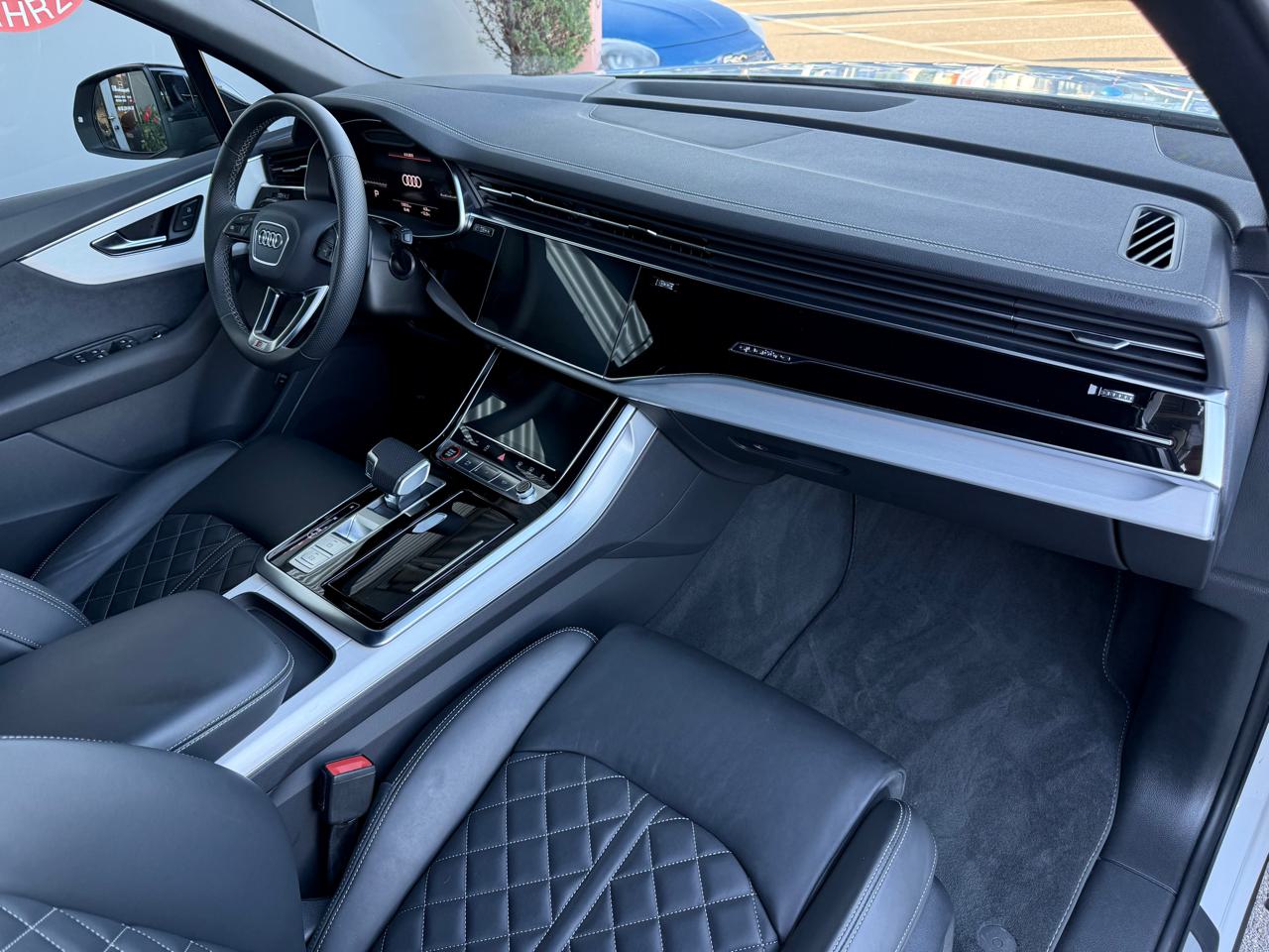 Audi SQ7 TFSi quattro