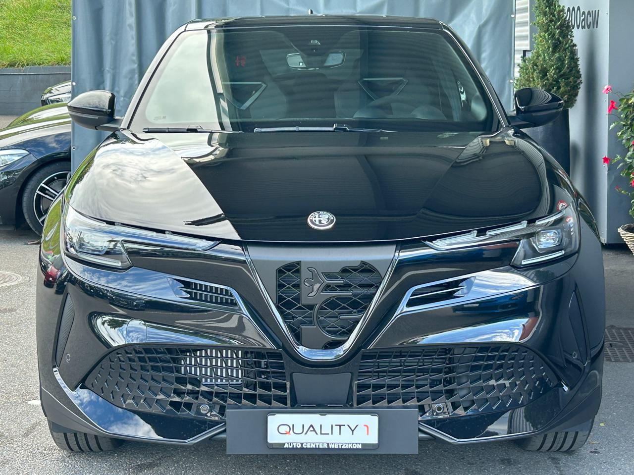 Alfa Romeo Junior 1.2 48V Hybrid Q4 *Sport Speciale*