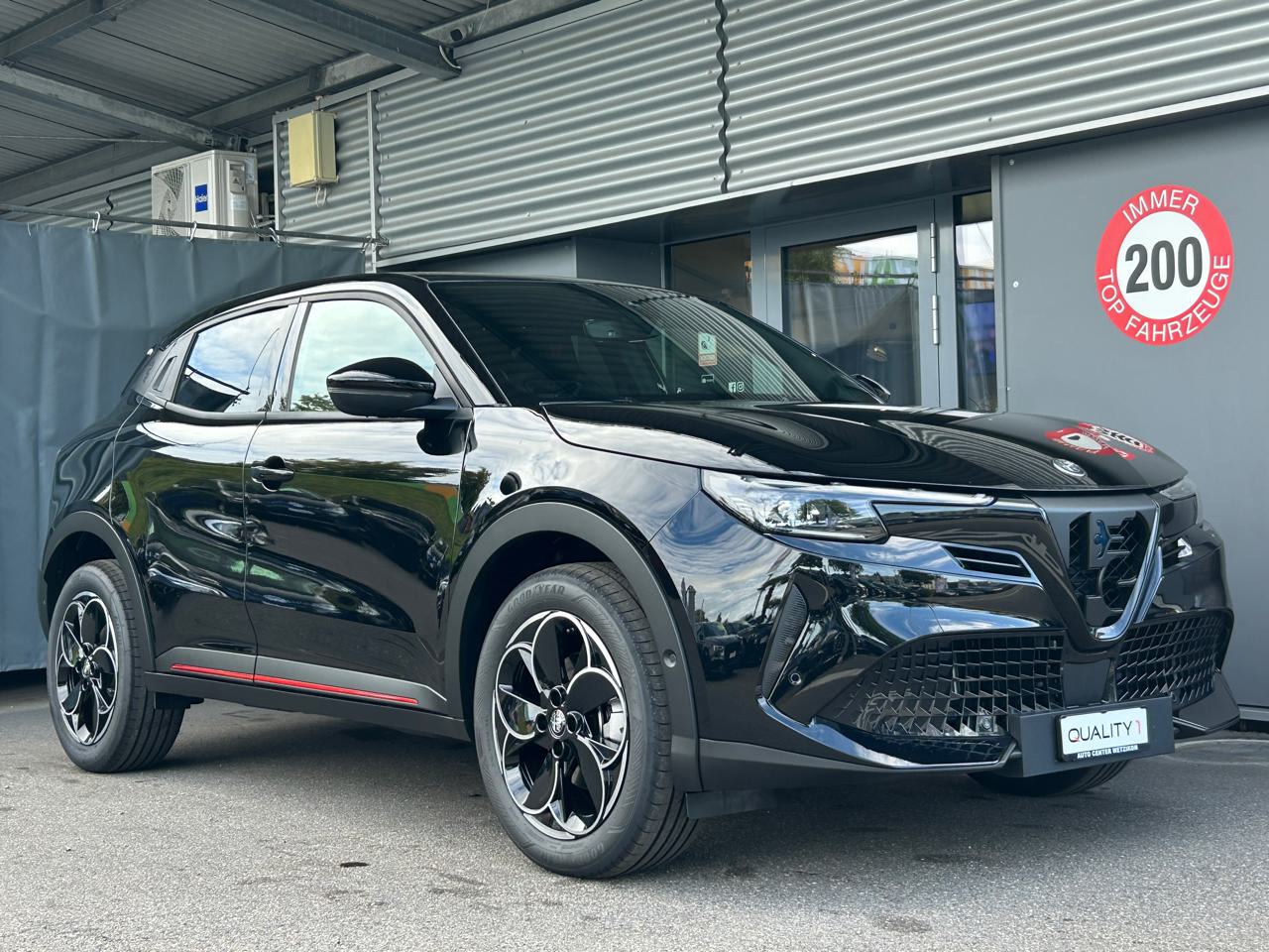 Alfa Romeo Junior 1.2 48V Hybrid Q4 *Sport Speciale*