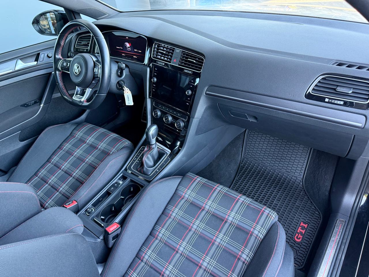 VW Golf VII 2.0 TSi GTI Performance