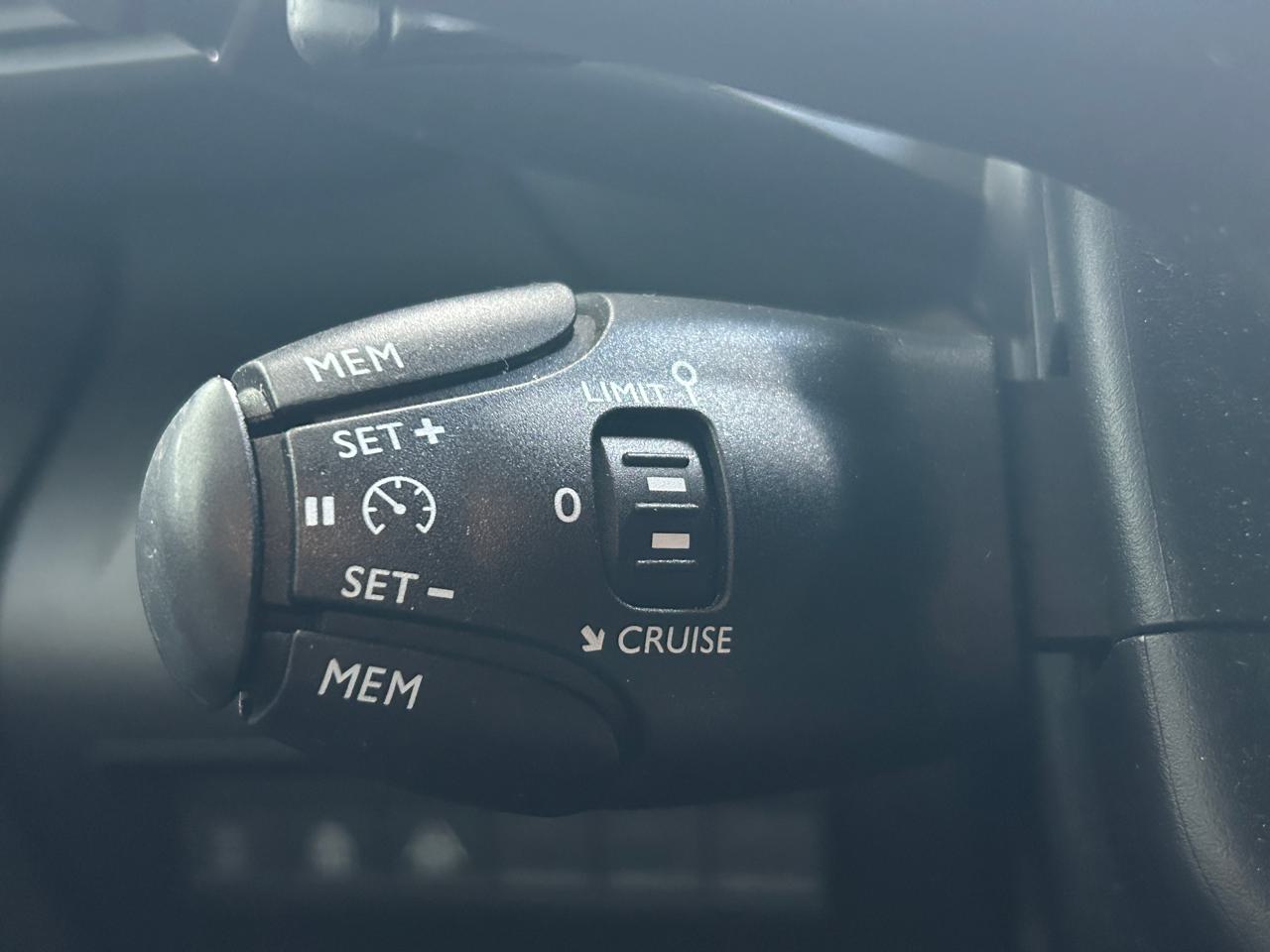 Citroen Berlingo XL 1.2i PureTech Feel