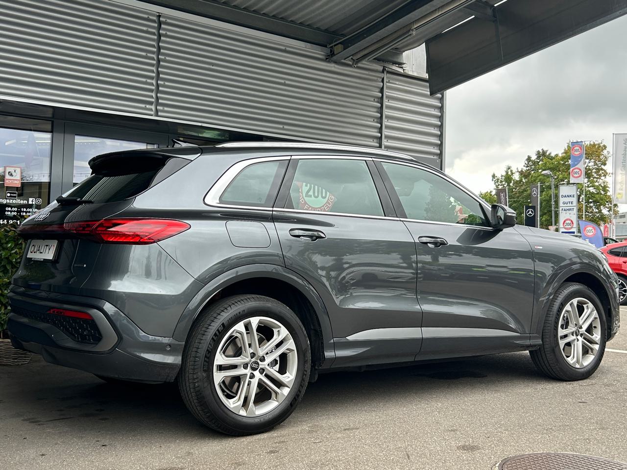 Audi Q5 TDi S line quattro