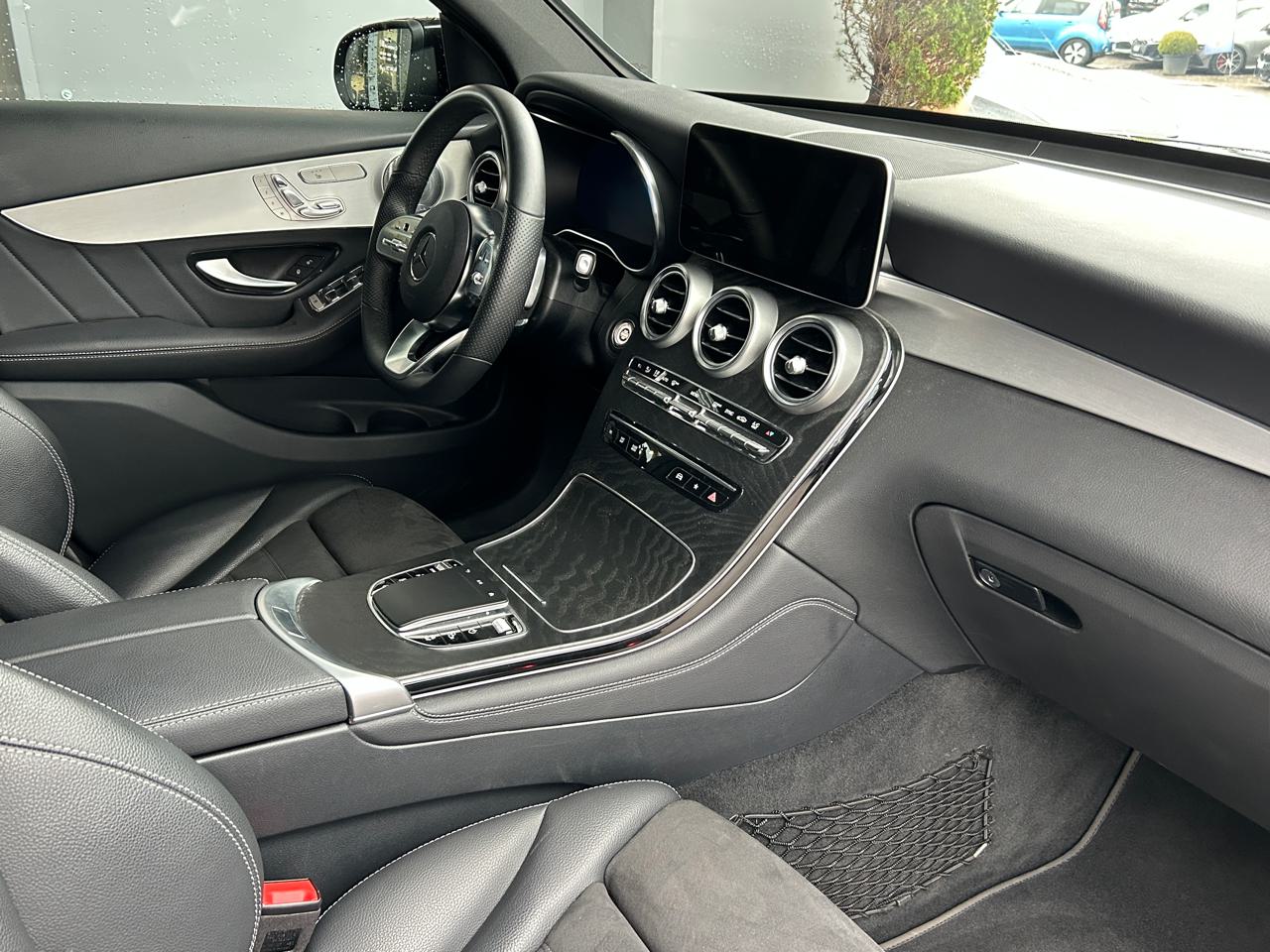 Mercedes GLC 300 AMG Line 4Matic