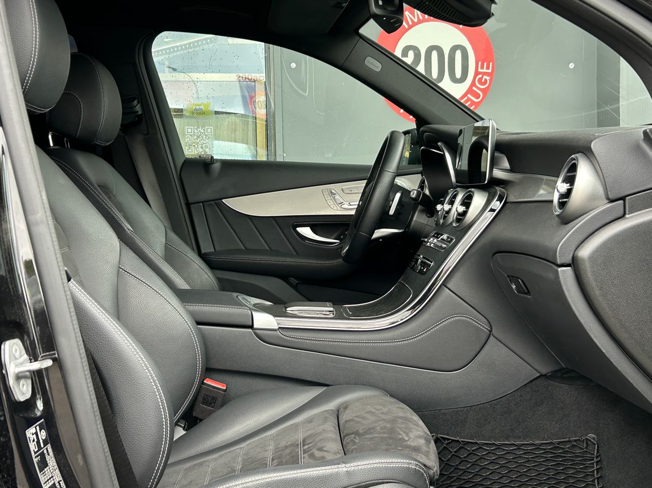 Mercedes GLC 300 AMG Line 4Matic