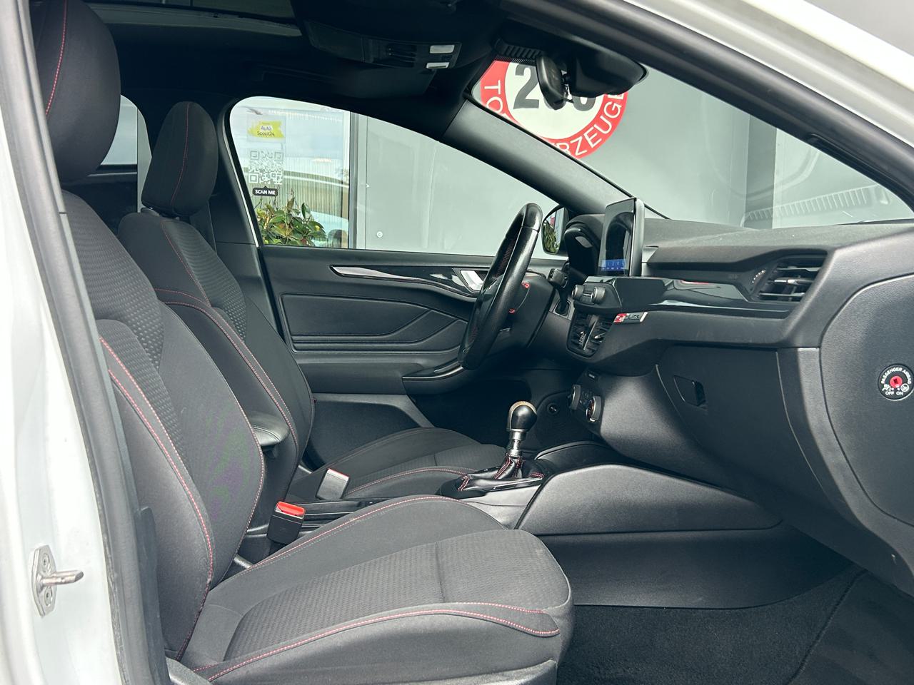 Ford Focus 1.0 SCTi ST Line