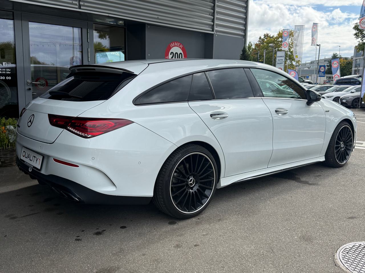 Mercedes CLA Shooting Brake 200 AMG Line