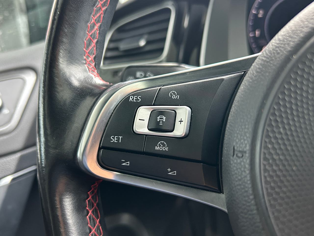 VW Golf VII 2.0 TSi GTI Performance
