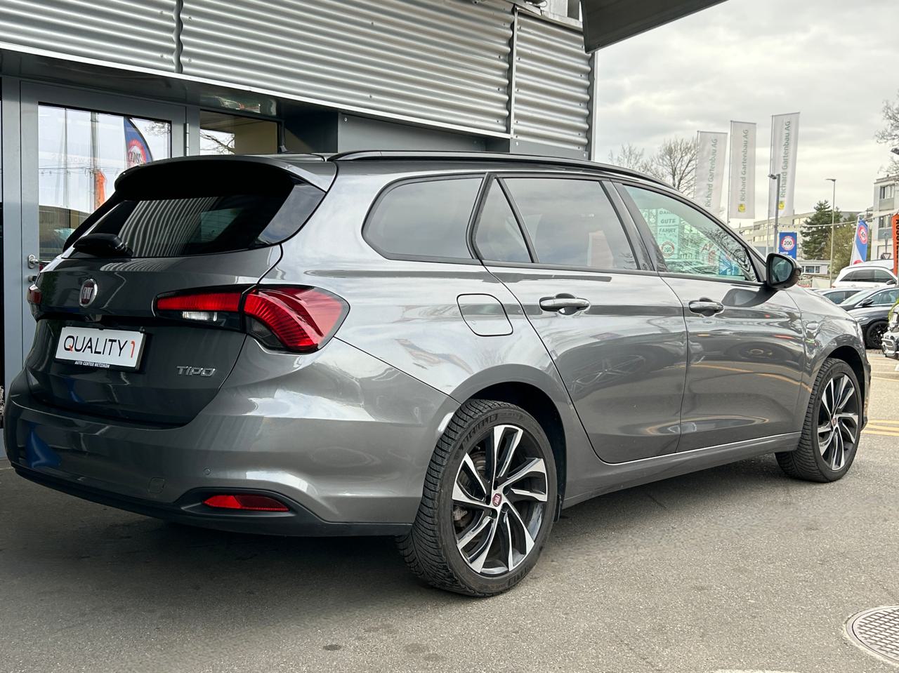 Fiat Tipo 1.6MJ Station Wagon Lounge
