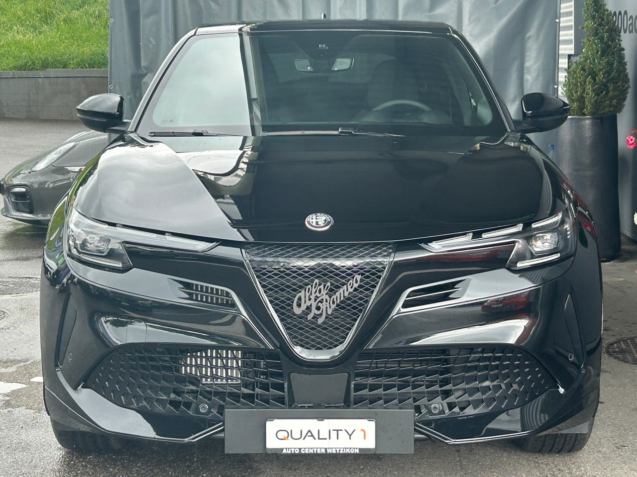 Alfa Romeo Junior 1.2 48V Hybrid Q4 Pack Tech Sky