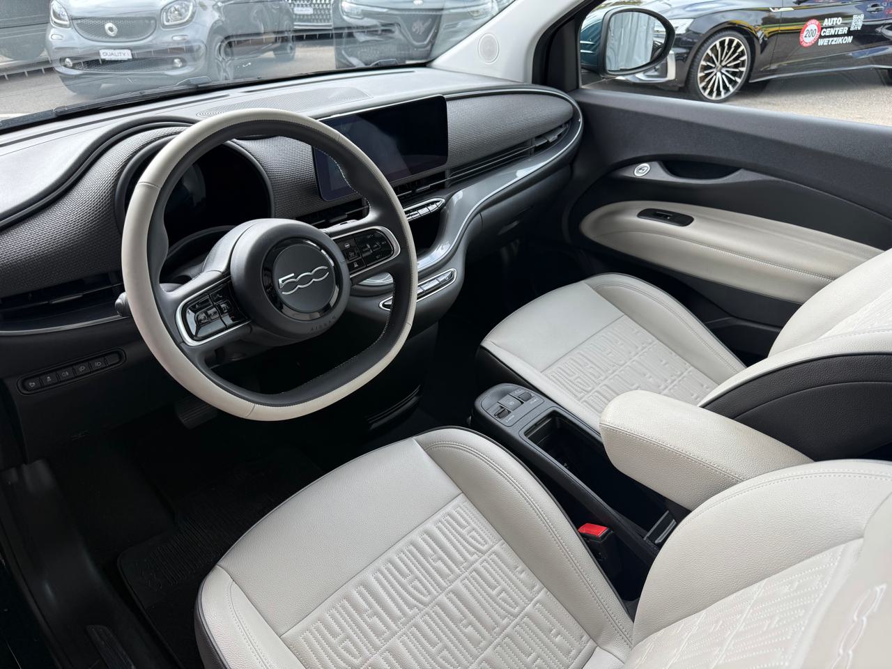 Fiat 500 electric 87 kW La Prima