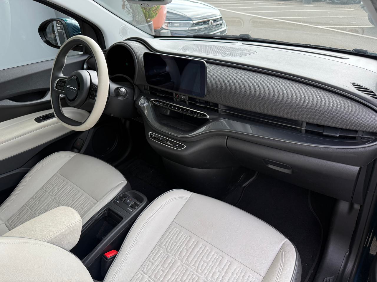 Fiat 500 electric 87 kW La Prima