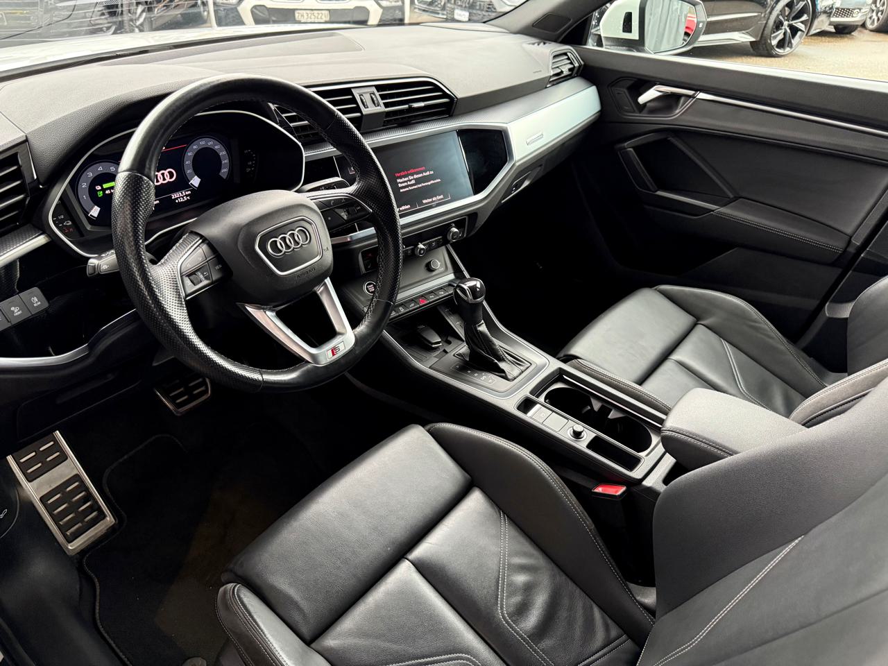 Audi Q3 Sportback 45 TFSi e S line