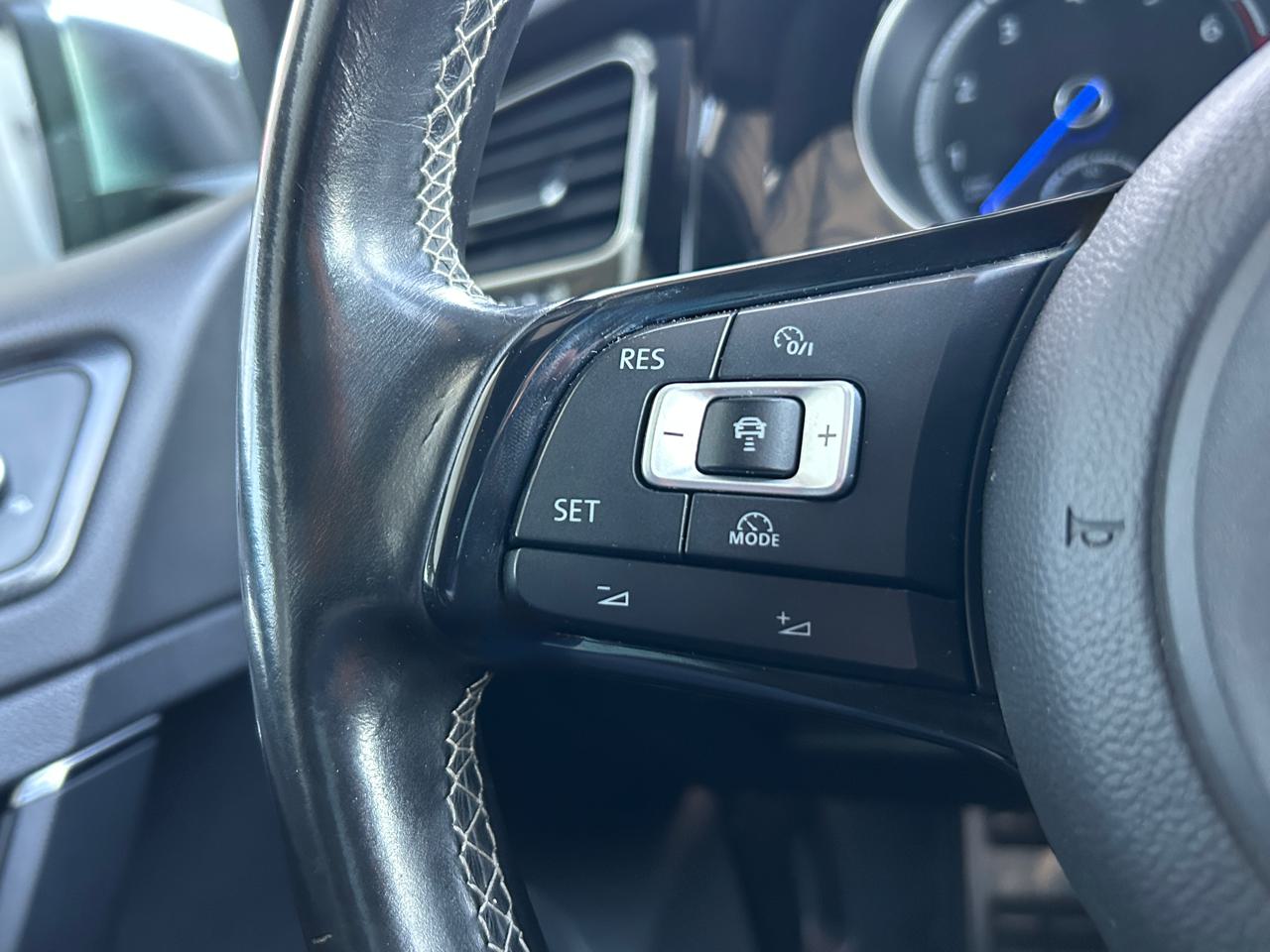 VW Golf VII Variant 2.0 TSi R 4Motion